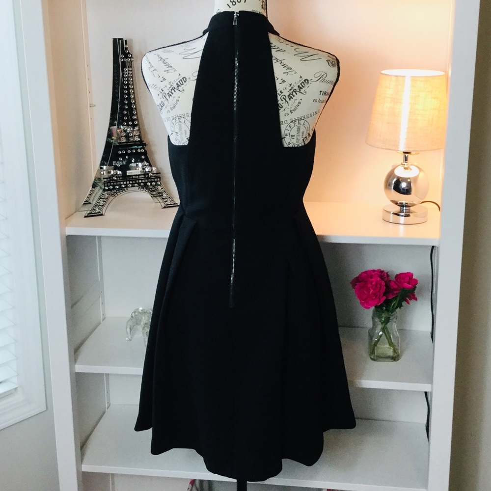BCBGeneration, BRAND NEW Dress, W/Belly Tease - Picture 3 of 7